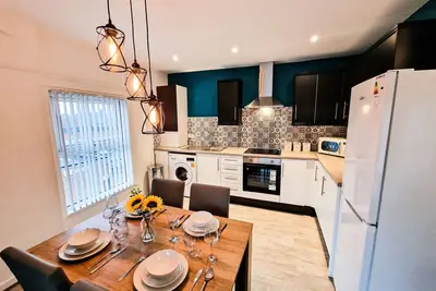 Image de Modern and spacious 2 bedroom apartment, close to stadiums and city centre