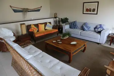 Image de Casa com 4 Suites, em Condomínio Exclusivo com Piscina, Sauna e Vista Para o mar