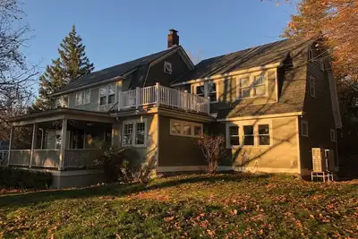 4 Br\/3ba house walking distance to Cornell - perfect for Graduation or Reunions