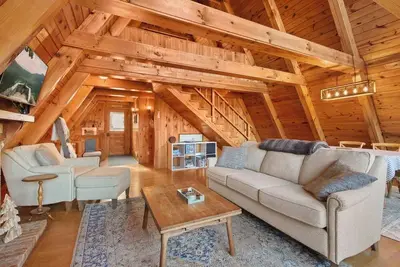 Image de 'The stAy Frame' Cozy Cabin close to downtown Wj