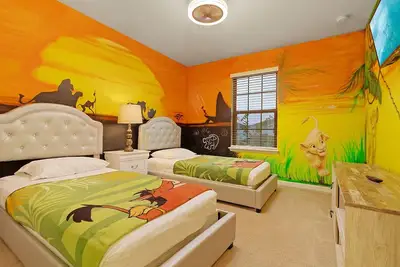Image de Beautiful 5 bedroom pool home in Windsor Westside resort - minutes from Disney!