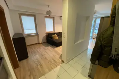 Image de Free Parking, 4 mins to the metro/train, 5 mins to city centre!