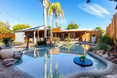 Arcadia Island with Pool/Arcade Games/Pool Table