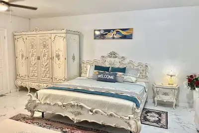 Image de Classic Studio in Venetian Road\n