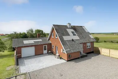 Image de Magnifique maison à Thyholm avec WiFi