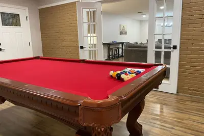 Image de New! Luxury Home in Central McAllen