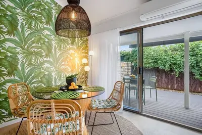 Image de Look no further than Lennox Heaven to satisfy your next beach vacay