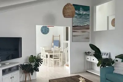 Image de Beachside living - 2 min walk to Big Manly Beach!