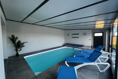 Image de Magnifique villa avec piscine intérieure chauffée