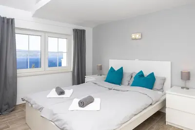 Image de Villa Lea mit Wunderschönem Meerblick und Swimmingpool