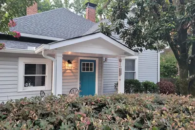 Image de Cozy Bungalow near Heart of Atlanta!
