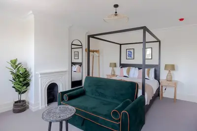 Image de Your Apartment | Bristol Redcliffe Parade No9 I Maisonette