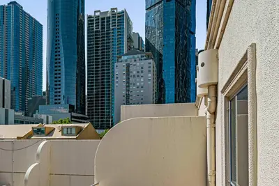 Image de Renovated 3br in Melbourne Cbd w Free Wifi & Parking