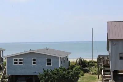 Image de Ocean View Steps from beach 3 bedrooms 1 bath first floor duplex. Dog friendly