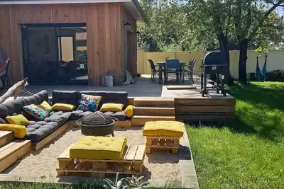 Image de Agréable villa neuve orientée vers la nature et le coucher de soleil!