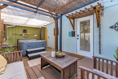 Image de Because Parents Deserve a Vacation Too – The Perfect 3b Villa Family Hideaway.