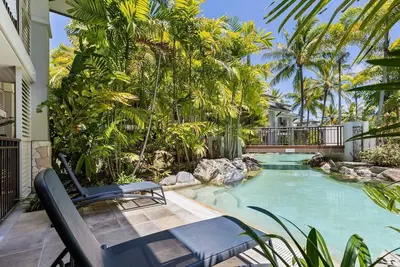 Image de The Palms Swim out Comfort meets Tropical Charm