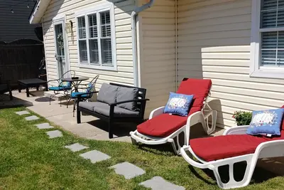 Image de Cozy 2 bed, 1 full bath private cottage, 10 min. walk to Wildwood beach & boards