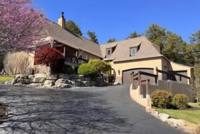 Image de 3br/3ba private wooded retreat - Old Kinderhook. Walking distance to Everything