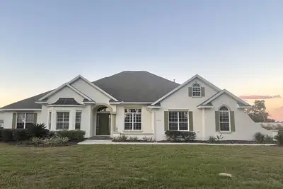 Image de Expansive, Dog-Happy, Pool Home on 3 Acres in Wildwood-Minutes from the Villages
