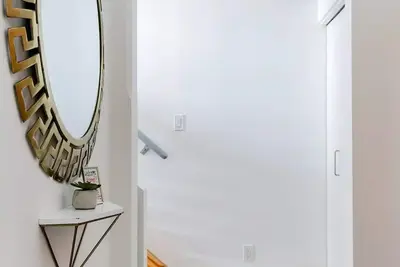Image de Historic Loft in the Heart of OldTown - Perfect for remote and digital nomads!