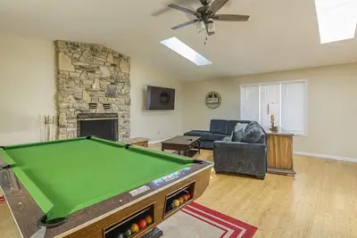 Image de Avery Acres - Centrally located -Pool Table-