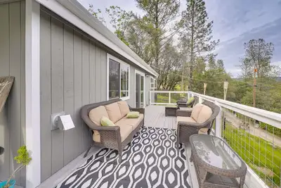 Image de Bay Area Escape on 5 Acres: Pet Friendly, Views