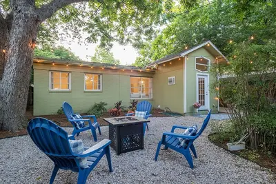 Image de Mid-Century Bungalow in Hyde Park