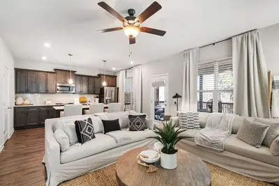 Image de Lakeside Cottage w\/Golf Cart, Hot Tub, & Fire Pit
