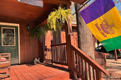 Image de Spacious and Cozy Cabin Near the Bayou!