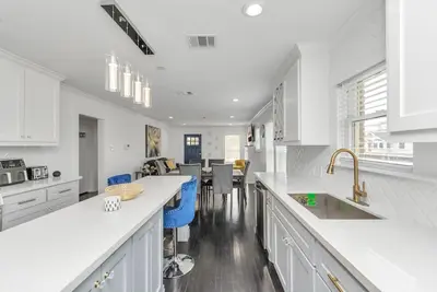 Image de 2br/1ba Urban Retreat in the Heart of Houston