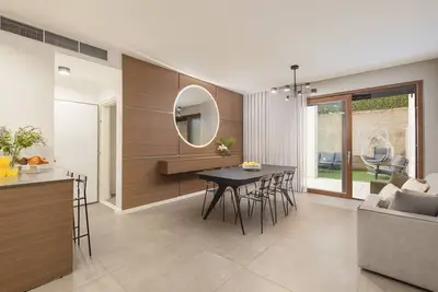 Image de Jerusalem Estates 1Bdrm W/Garden