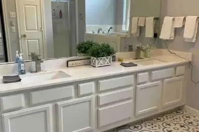 Image de Welcome to Katy Red Bricks House