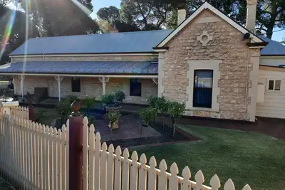 Image de Great home right in the heart of Gawler with close proximity to the Barossa