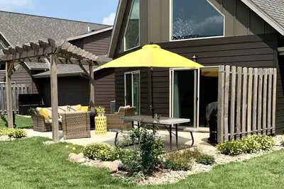 Image de Updated & beautiful family-friendly, getaway at Bridges Bay!
