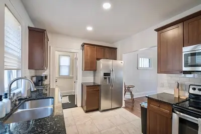 Image de Modern Home Downtown Royal Oak\/ 15 Min to Downtown Det