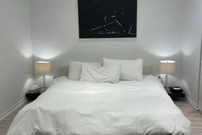 Image de Executive studio in prestigious Glen Abbey Oakville