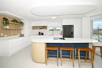 Image de Stylish Tasteful Maroochy Escape