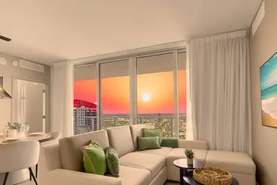 Image de Bayview Luxury: Oceanfront Gem, Pool, Gym, Sports!