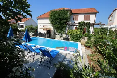 Image de Luxury Villa \"Otok\" With Pool