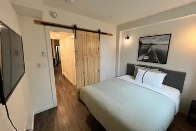 Image de Suite confortable Dt 1 lit 1 salle de bain
