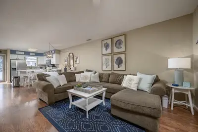 Image de 3 Br Townhouse- Gorgeous Pool + Tennis -38172 Beachwood Ct, Bethany Beach, De