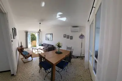 Image de Maison 6 Personnes 100 m2 classé 3 étoiles climatisation plage 3 km