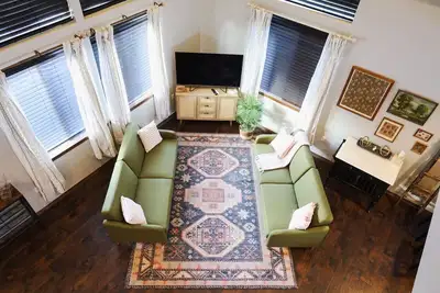 Image de Front Street Retreat