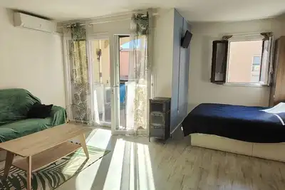 Image de Studio moderne en bord de mer