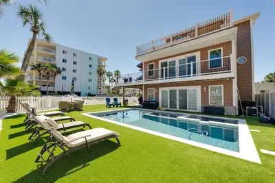 Image de Be A Nomad | Ocean view pool home