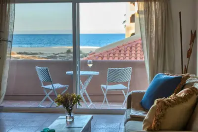 Image de Casa Beachside, Steps From Ocean, 2b2b, All New!