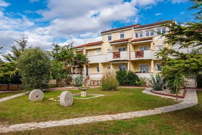 Image de Appartement de vacances Vir pour 1 - 5 personnes avec 2 chambres à coucher - Logement de vacances da