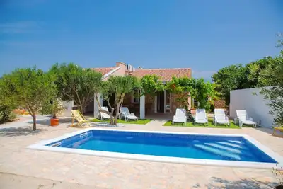 Image de Maison de vacances Novalja pour 1 - 10 personnes avec 4 chambres à coucher - Maison de vacances