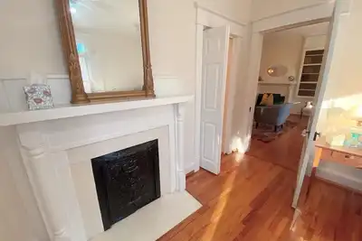 Image de Beautiful historic home in Downtown Murfreesboro-2 bedroom option-sleeps 6